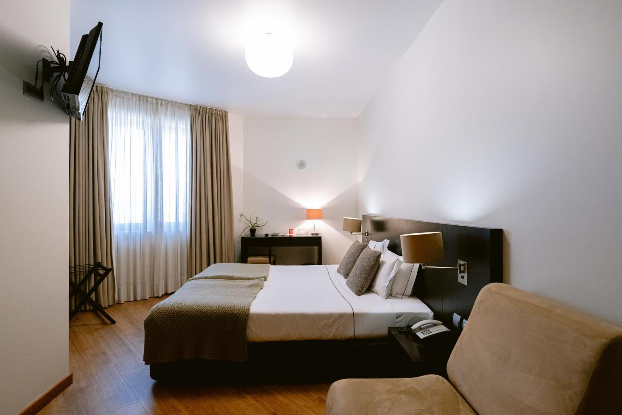 Hotel Conde De Agueda Luaran gambar