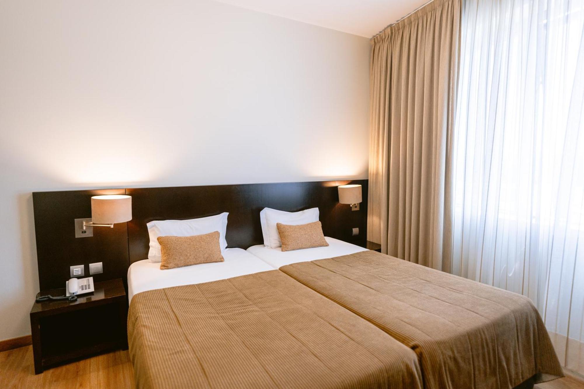 Hotel Conde De Agueda Luaran gambar